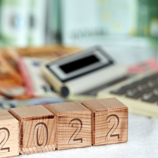 Πώς διαμορφώνεται το επίδομα ανεργίας μετά την αύξηση του κατώτατου μισθού