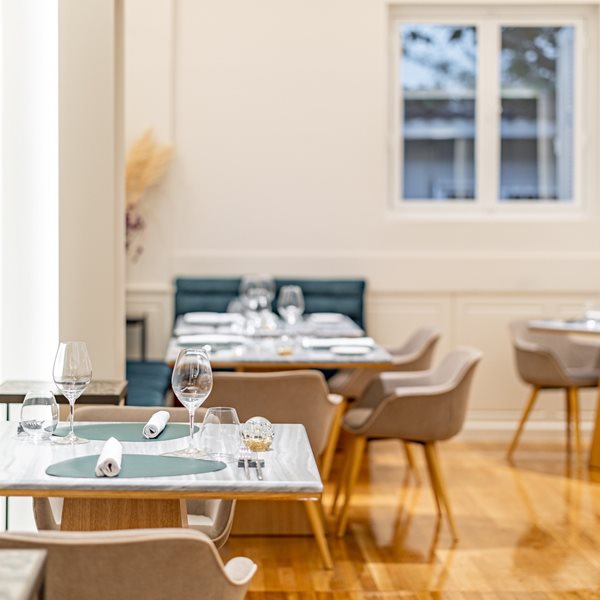 To Le Pavillon κλείνει οινικό ραντεβού με το Κτήμα Νεραντζή