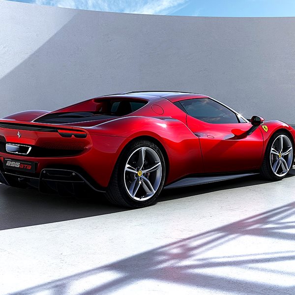 7 επικά αυτοκίνητα που βγαίνουν στους δρόμους το 2022