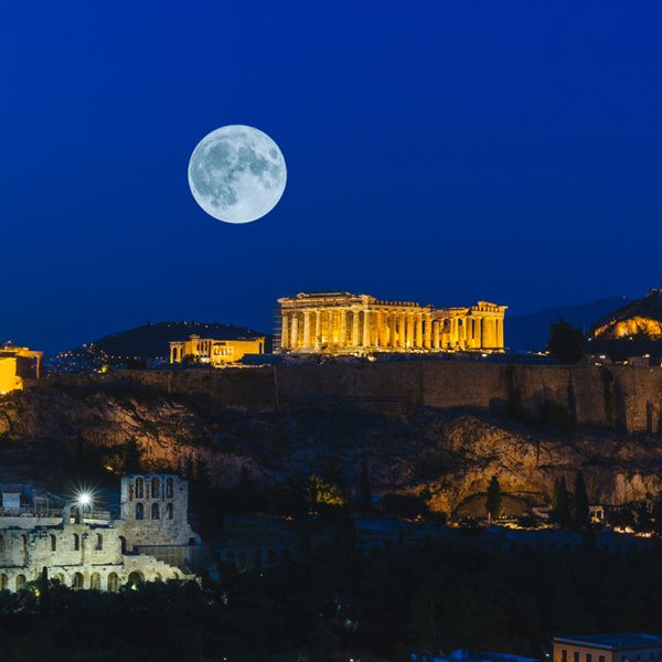 Το περιοδικό Time εξηγεί πώς η Ελλάδα απέφυγε τα χειρότερα