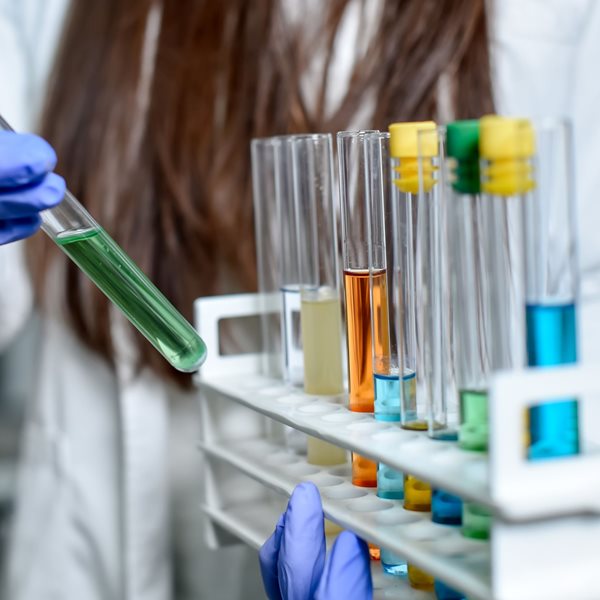 Οι 4 πιο ελπιδοφόρες θεραπείες για τον κορονοϊό