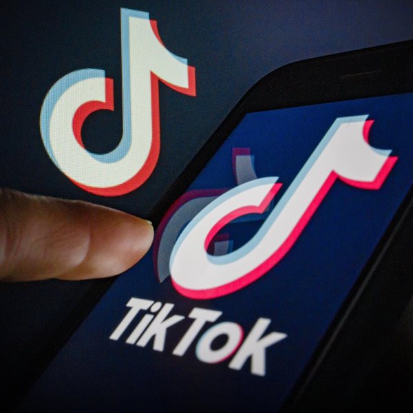 Ο Donald Trump απαγορεύει το Tik Tok στις ΗΠΑ