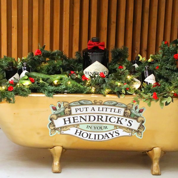 Το Hendrick’s Gin διοργάνωσε το πιο Unusual X-mas Workshop των γιορτών!