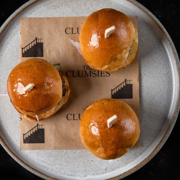 Το The Clumsies έρχεται σπίτι σου