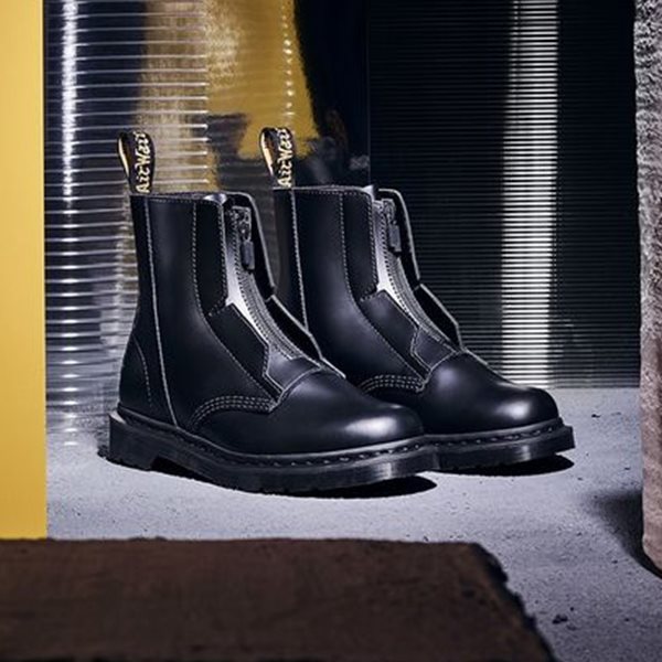 Οι νέες Dr. Martens δεν είναι οι κλασικές μπότες