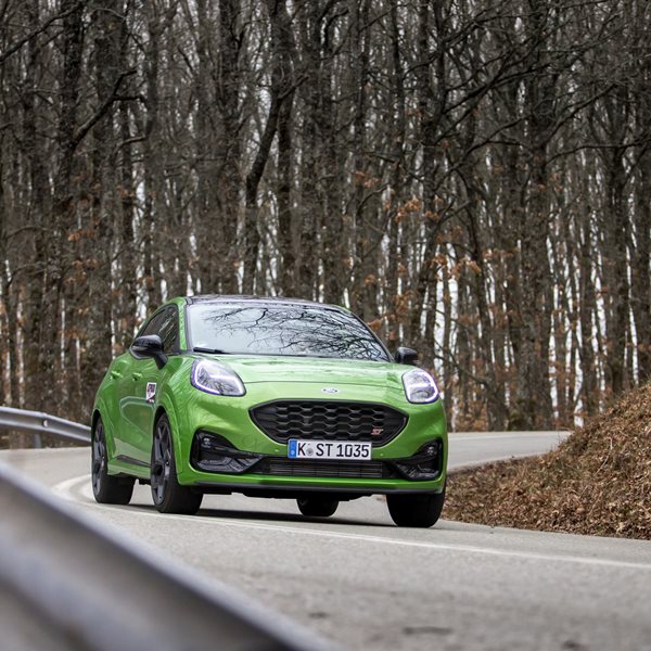 Πώς είναι να οδηγείς το Ford Puma ST