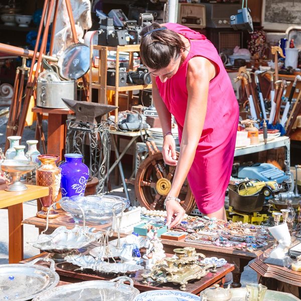 Ανοιχτά όλες τις Κυριακές τα καταστήματα στο κέντρο της Αθήνας