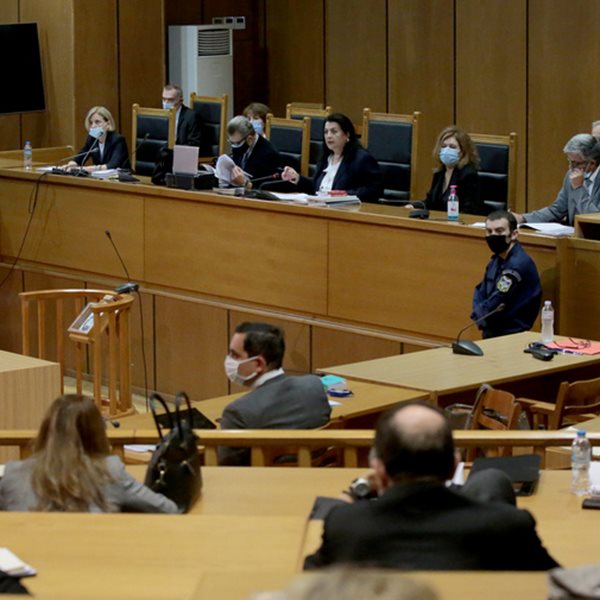 Δίκη Χρυσής Αυγής: Στη φυλακή η ηγετική ομάδα της οργάνωσης