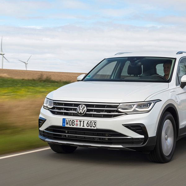 To νέο Volkswagen Tiguan επιβάλλει τους δικούς του κανόνες στον δρόμο