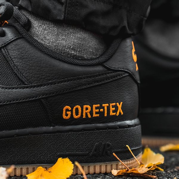 Tα χειμωνιάτικα Air Force 1 της Nike