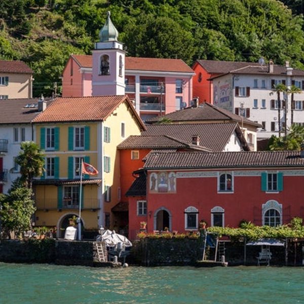 Κι όμως, υπάρχουν και στην Ελβετία σπίτια του €1