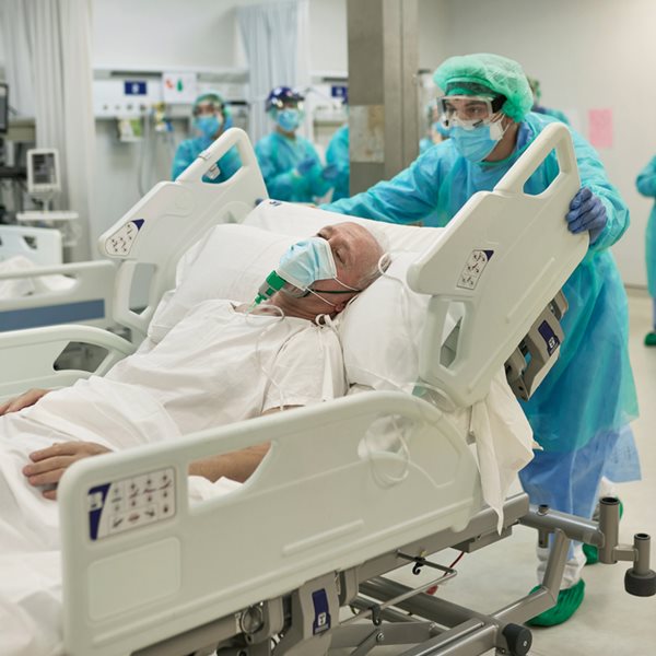 Κορονοϊός: Ρεκόρ κρουσμάτων για το 2021 με 2.702 νέες μολύνσεις