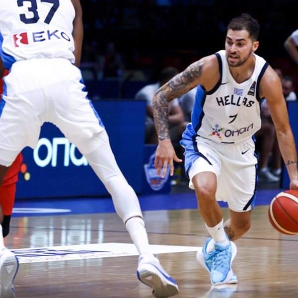 Ο παίκτης της Εθνικής, για τον οποίο μιλάει όλη η Ελλάδα - Το απίστευτο τρίποντο