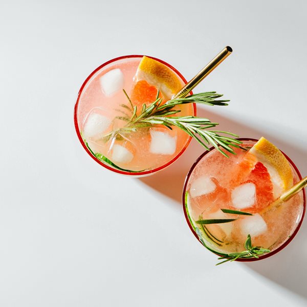 Cocktails με ένα υλικό για κάθε είδους lockdown