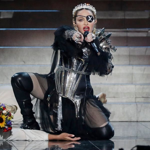 Ασκώντας -περίπου- πολιτική στην Eurovision