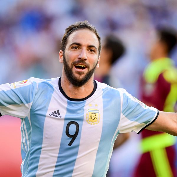 Ο Gonzalo Higuain θα μπορούσε να γίνει βασιλιάς