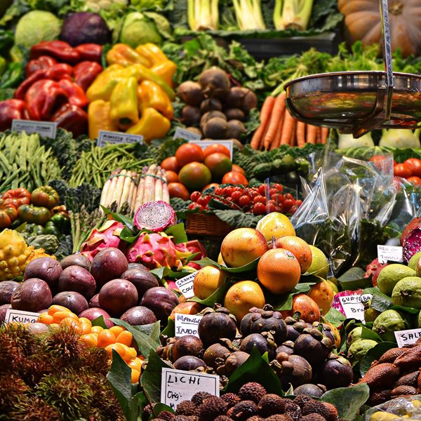 Τα διατροφικά κόλπα για να χάσεις γρήγορα τα κιλά των γιορτών