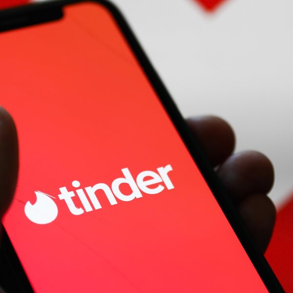 Αλωνίζοντας incognito στο Tinder