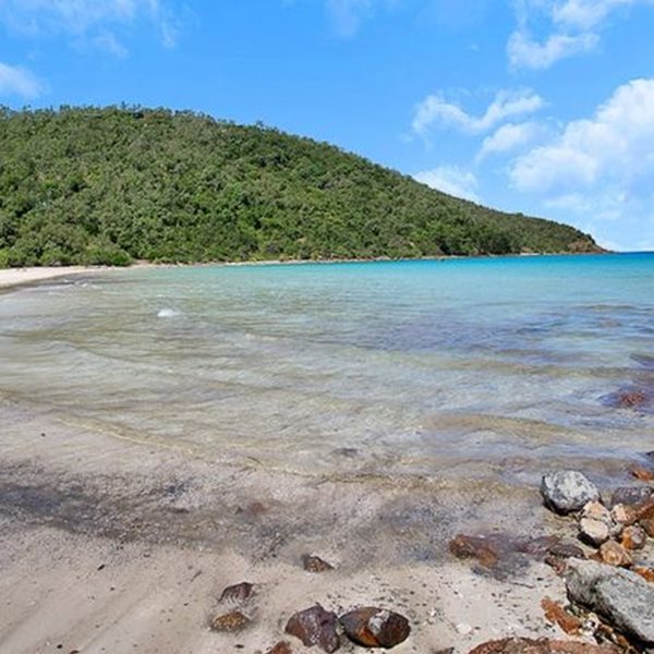 Ένα εξωτικό νησί σε τιμή ευκαιρίας