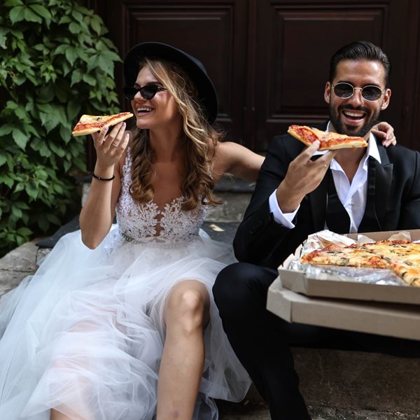 Γάμος και μόρφωση, το μυστικό των αντρών που ζουν περισσότερο από τις γυναίκες