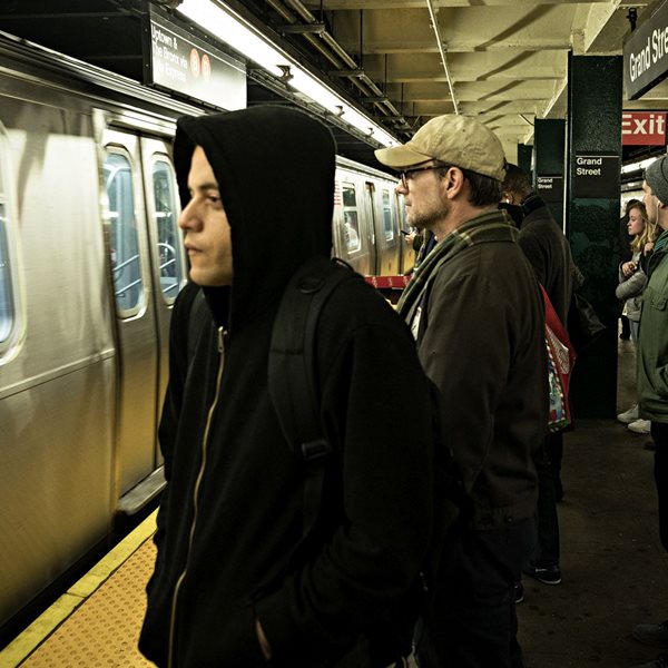 Το Mr. Robot επέστρεψε και η αρχή του τέλους είναι επική