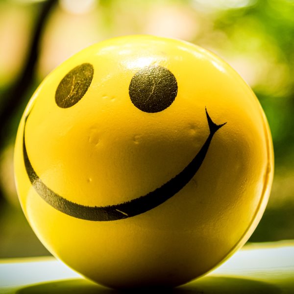 Η χρήση αυτών των emojis μαρτυρά την ηλικία μας