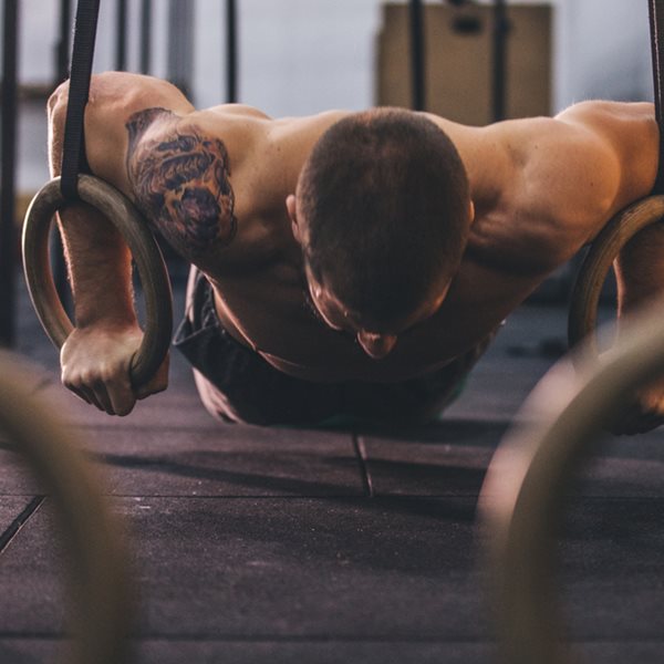 Οι under the radar ασκήσεις για ώμους, πυρήνα και γράμμωση