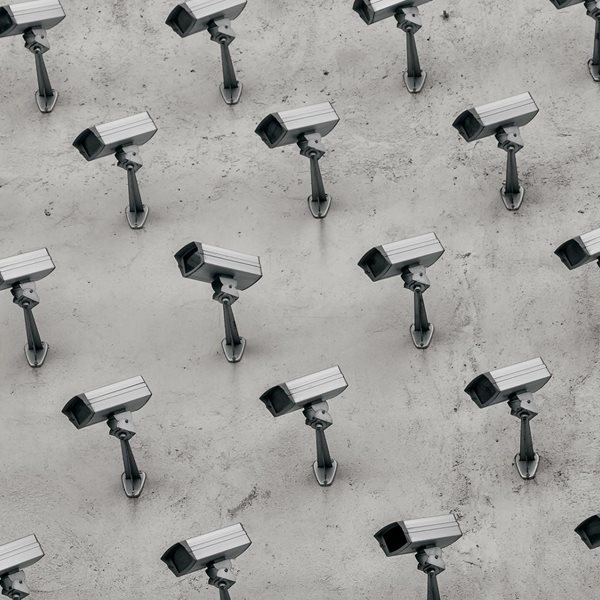 Μήπως σε παρακολουθούν και δεν το γνωρίζεις;