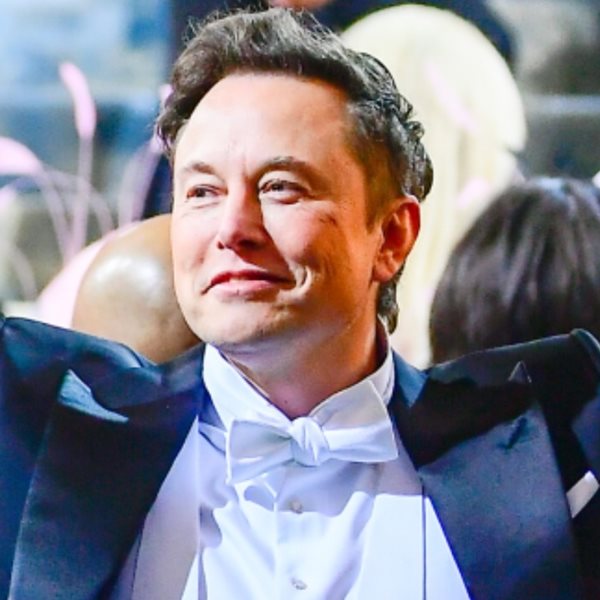 Το νέο προϊόν του Elon Musk μυρίζει σαν καμμένο μαλλί
