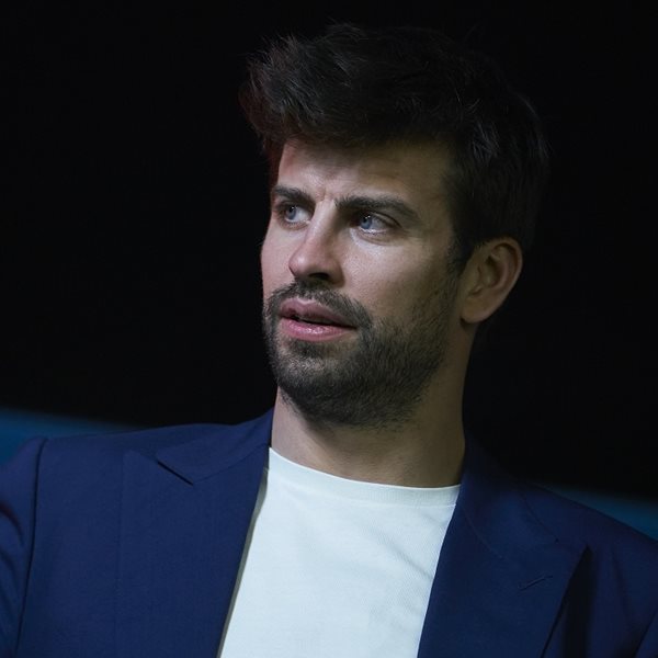 Ο Pique είναι έξαλλος με τους fans της Shakira