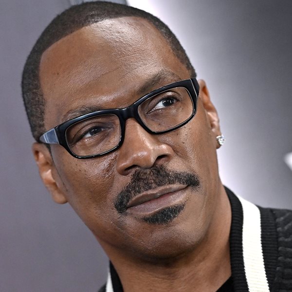 Όταν ο Robin Williams και ο James Belushi πρόσφεραν κοκαΐνη στον Eddie Murphy