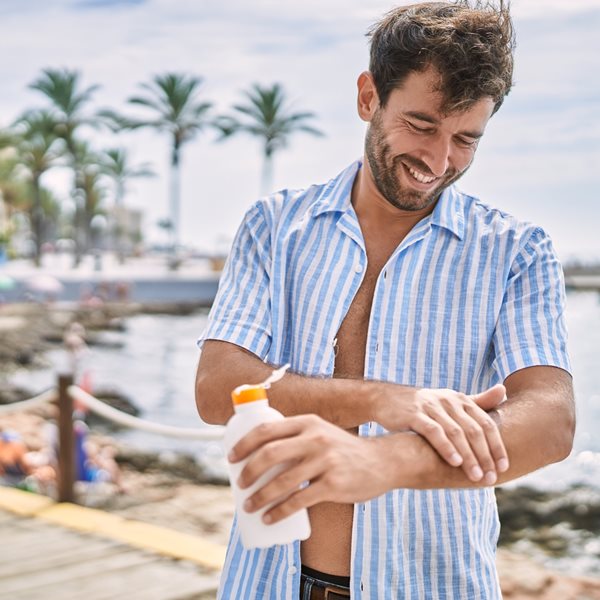 Μερικές συνήθειες που μας κάνουν να φαινόμαστε νεότεροι, σύμφωνα με την επιστήμη