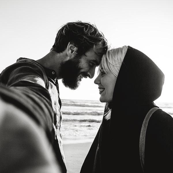 5 βασικά σημάδια που δείχνουν ότι είσαι ερωτευμένος