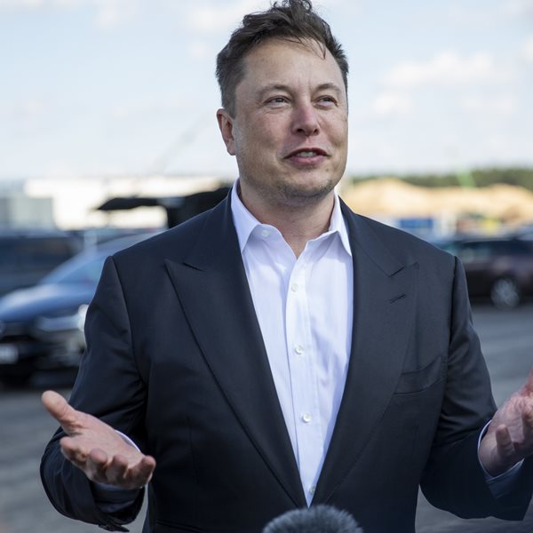 Η σχεδόν κινηματογραφική ζωή του Elon Musk