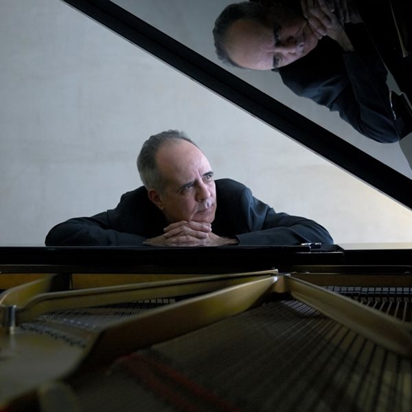 Ο Rodrigo Leão προσεχώς σε Αθήνα και Θεσσαλονίκη