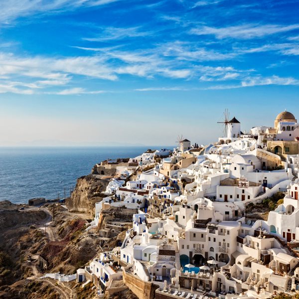 Στο ομορφότερο χωριό του κόσμου, τη φθηνότερη εποχή