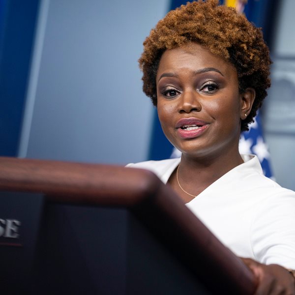 Karine Jean-Pierre, ποια είναι η νέα εκπρόσωπος του Λευκού Οίκου