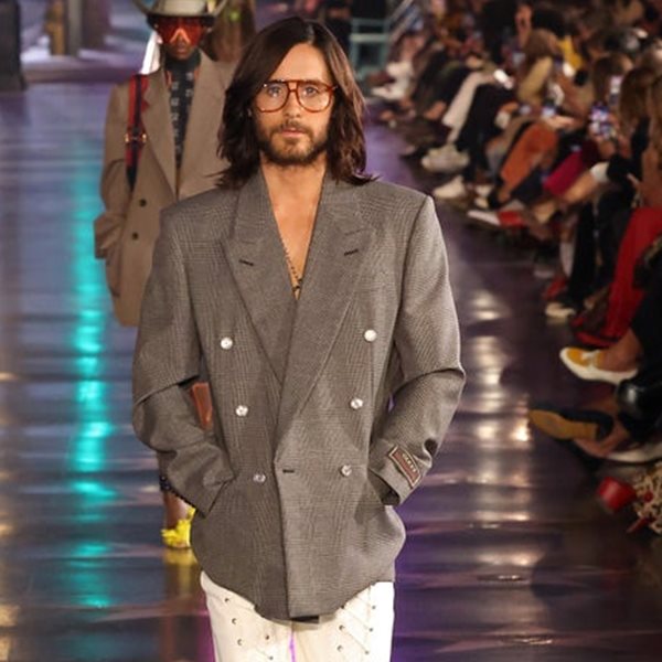 Ποιος αποφασίζει τι ρούχα φοράμε; Εμείς, οι σχεδιαστές ή κάποιος αλγόριθμος;