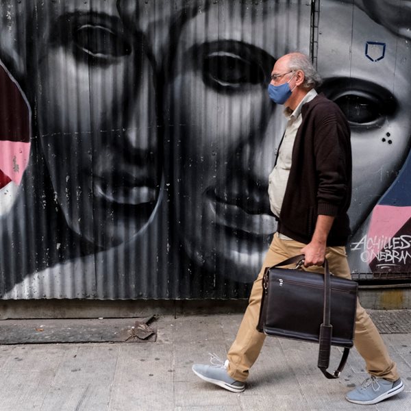 Σε ρυθμό μόνιμου lockdown η Ελλάδα