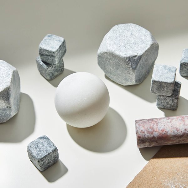 Τα whiskey stones αναβαθμίζουν κάθε ποτό