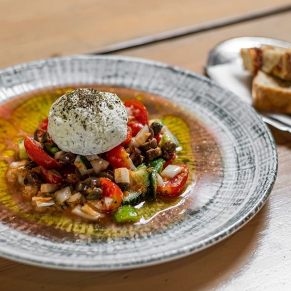 Το Κιουζίν του Νίκου Καραθάνου