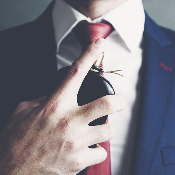 5 αρώματα για να ψεκαστείς μέχρι το καλοκαίρι