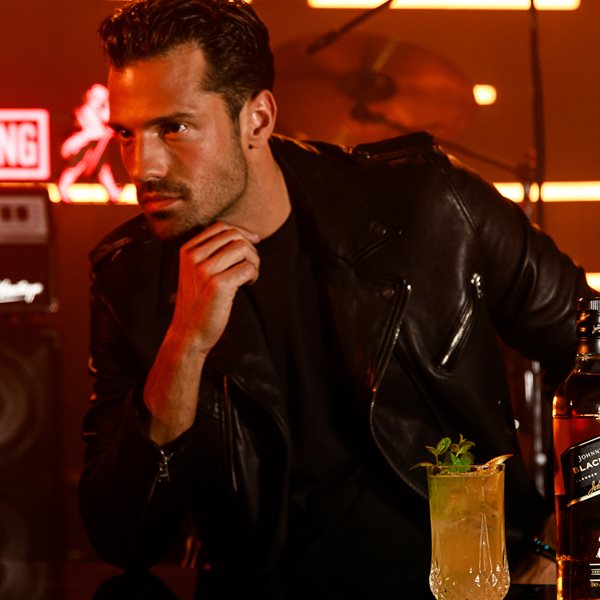 Όταν το Johnnie Walker περπάτησε μαζί με τον Κωνσταντίνο Αργυρό