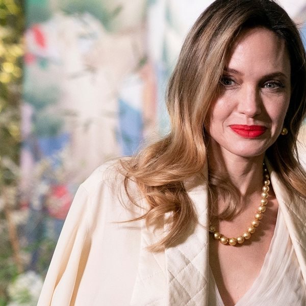 Η Angelina Jolie μιλά για το 'καλύτερο σεξ' της ζωής της