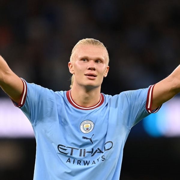 O Erling Haaland 'ορκίζεται' στο mouth taping κατά τη διάρκεια του ύπνου