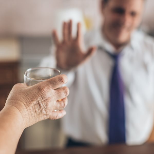 Τι θα συμβεί στο σώμα σου αν εφαρμόσεις το Dry January;