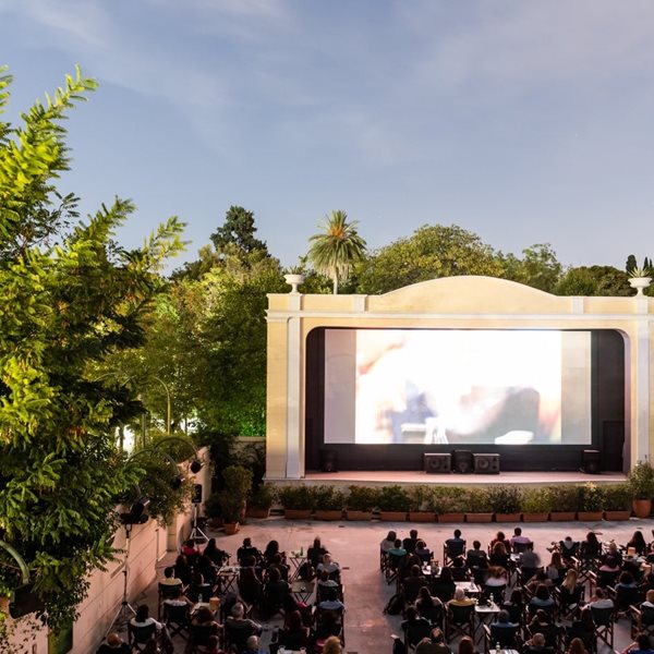 Το 11ο Athens Open Air Film Festival έρχεται γεμάτο αγάπη