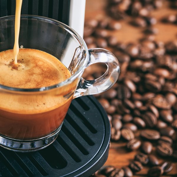 Τελικά θα μας πει κάποιος υπεύθυνα αν ο καφές μας αδυνατίζει;