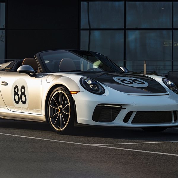 Η τελευταία Porsche 911 βγαίνει στο σφυρί για καλό σκοπό