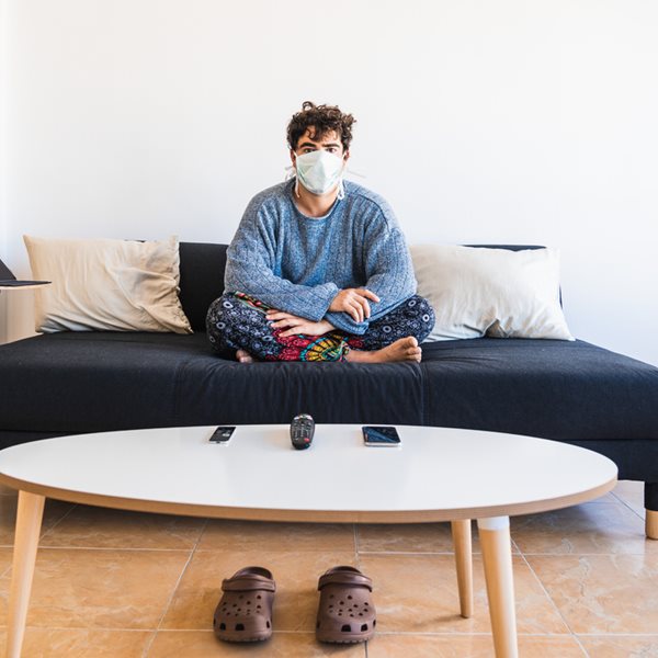 Τι ισχύει για την 5ήμερη καραντίνα και την αναρρωτική άδεια